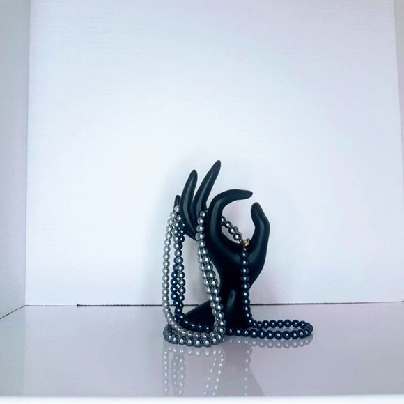 #J18 Tri-Color Pearl Fashion Necklace - Picture 4 of 9